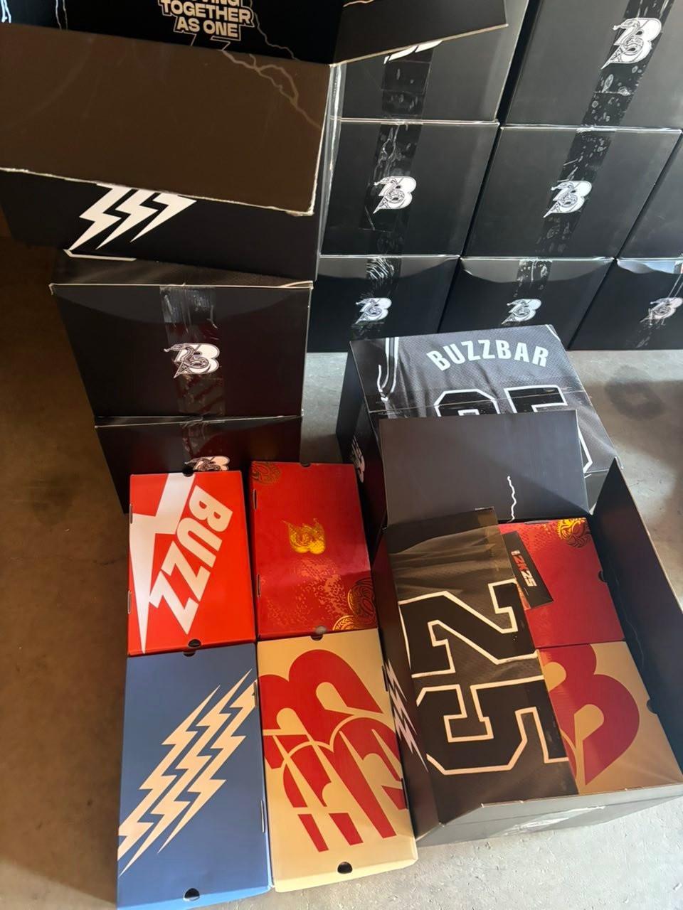 image 1334 1 BUZZ BAR 3G DISPOSABLE – SNEAKER EDITION – LIVE DIAMONDS - Image 5